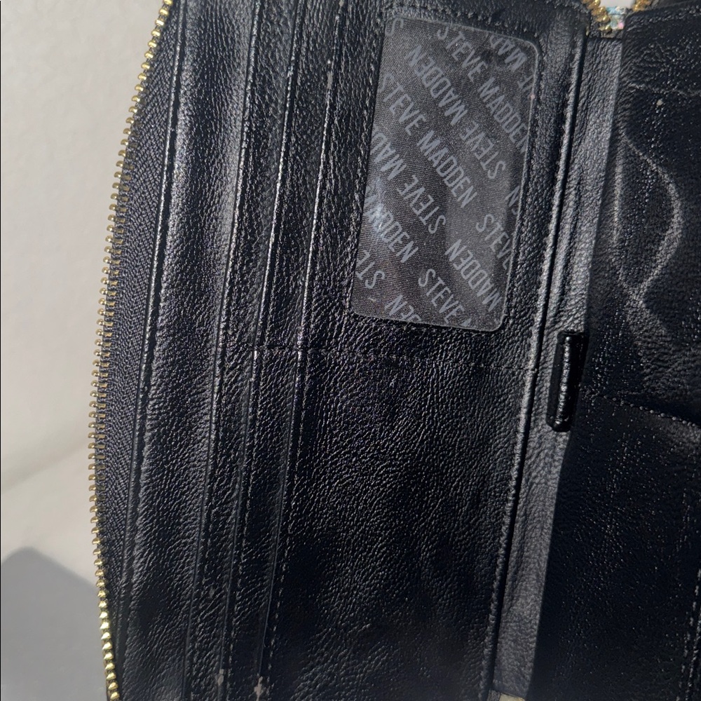 Steve Madden Black Floral Wristlet - Picture 9 of 11